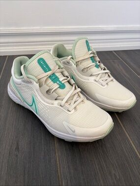 Nike Infinity Pro 2 Women’s Golf Shoes — Mint/White size 8.5